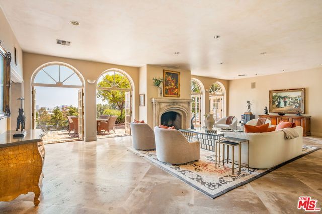 10820 Ambazac Way, Los Angeles, CA 90077