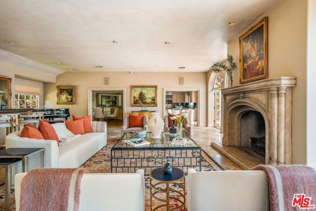 10820 Ambazac Way, Los Angeles, CA 90077