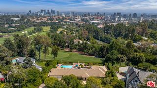 10820 Ambazac Way, Los Angeles, CA 90077