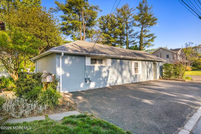 140 Leonardville Road, Belford, NJ 07718