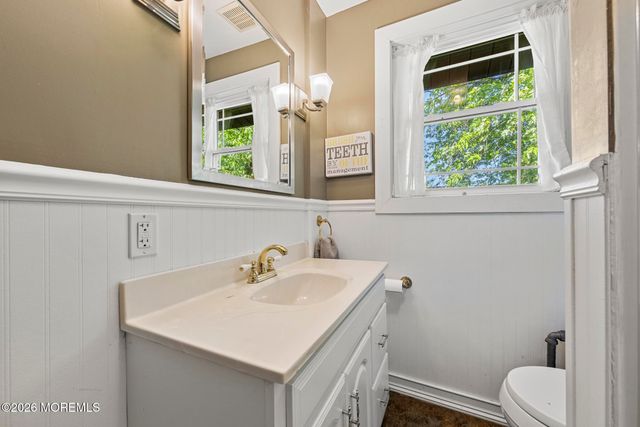 140 Leonardville Road, Belford, NJ 07718