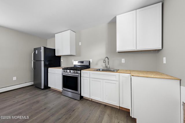 140 Leonardville Road, Belford, NJ 07718