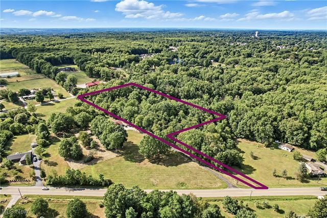 4957 S Raccoon Road, Canfield, OH 44406