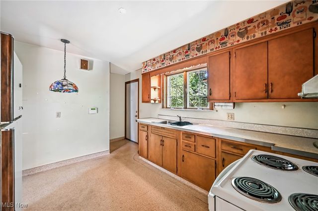 4957 S Raccoon Road, Canfield, OH 44406