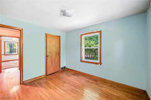 4957 S Raccoon Road, Canfield, OH 44406