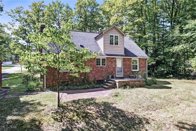 4957 S Raccoon Road, Canfield, OH 44406