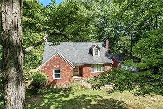 4957 S Raccoon Road, Canfield, OH 44406