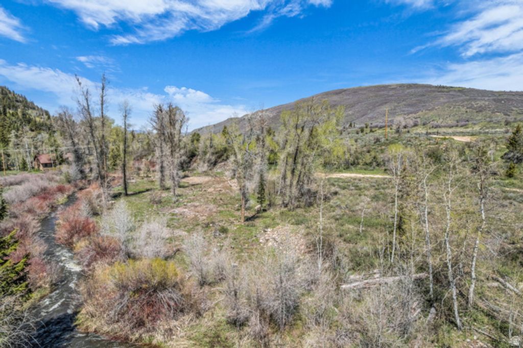 Image 4 of property listing at 6314 STEWART RANCH RD, Kamas, UT 84036