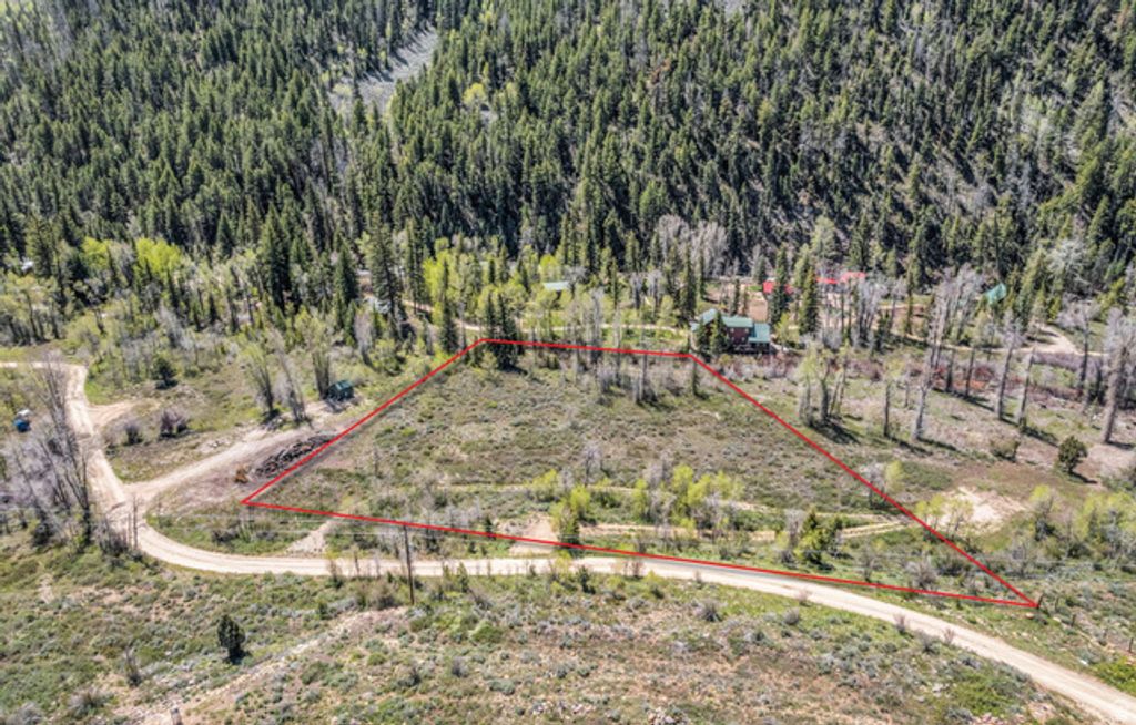 Image 5 of property listing at 6314 STEWART RANCH RD, Kamas, UT 84036
