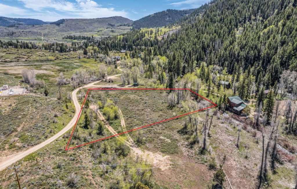 Image 7 of property listing at 6314 STEWART RANCH RD, Kamas, UT 84036
