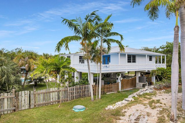 21855 Spain Boulevard, Cudjoe Key, FL 33042