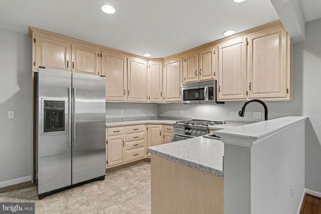 26 GANTZ MDWS, Mount Joy, PA 17552