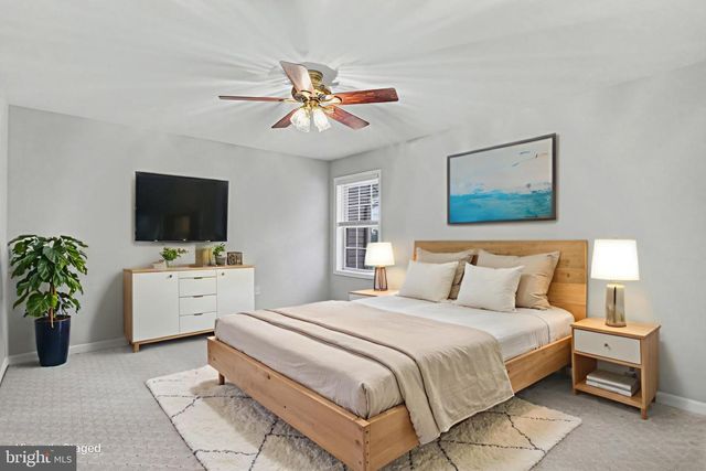 26 GANTZ MDWS, Mount Joy, PA 17552