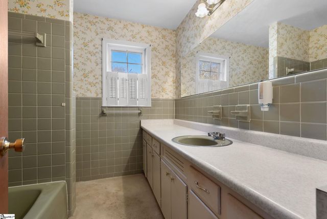 402 Pearle Drive, Easley, SC 29642