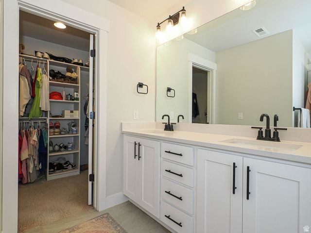 88 S KEAKI WOOD, Vineyard, UT 84059