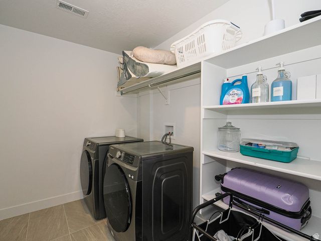 88 S KEAKI WOOD, Vineyard, UT 84059