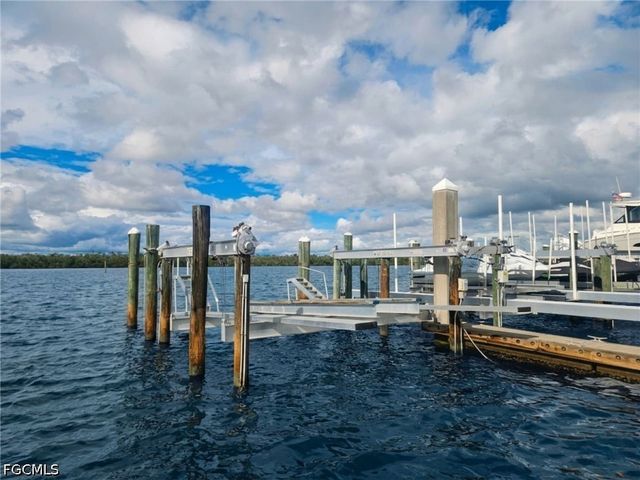 B24 4187 Bay Beach LN, Fort Myers Beach, FL 33931