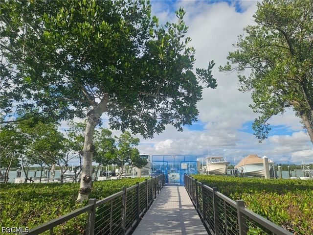 B24 4187 Bay Beach LN, Fort Myers Beach, FL 33931
