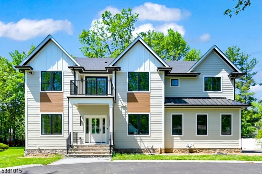 17 Arlington Dr, Livingston Twp., NJ 07039