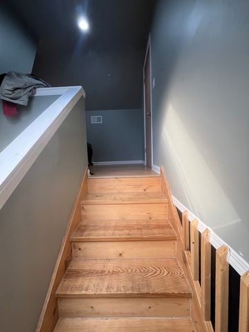 8220 S South Shore Drive, Chicago, IL 60617