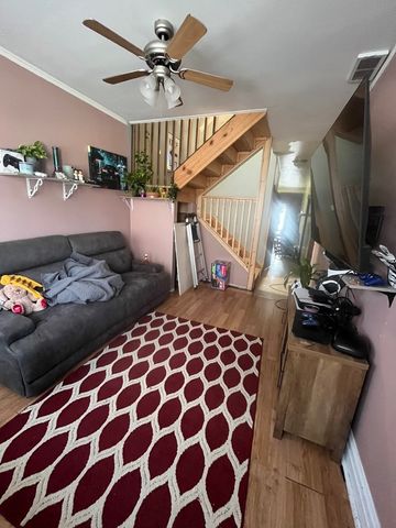 8220 S South Shore Drive, Chicago, IL 60617