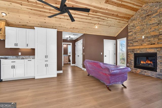 318 E Second Street, Blue Ridge, GA 30513