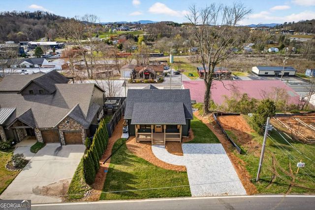 318 E Second Street, Blue Ridge, GA 30513