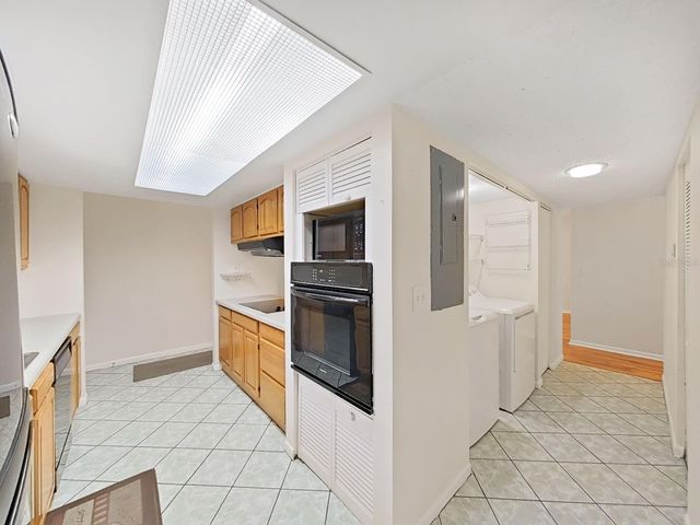 8608 CATTAIL DRIVE 4, Temple Terrace, FL 33637