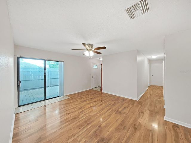 8608 CATTAIL DRIVE 4, Temple Terrace, FL 33637