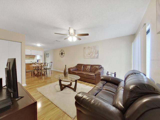 8608 CATTAIL DRIVE 4, Temple Terrace, FL 33637