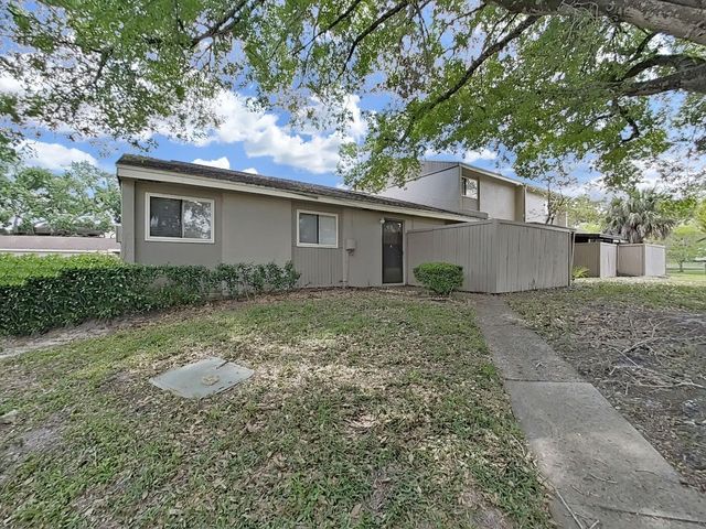 8608 CATTAIL DRIVE 4, Temple Terrace, FL 33637