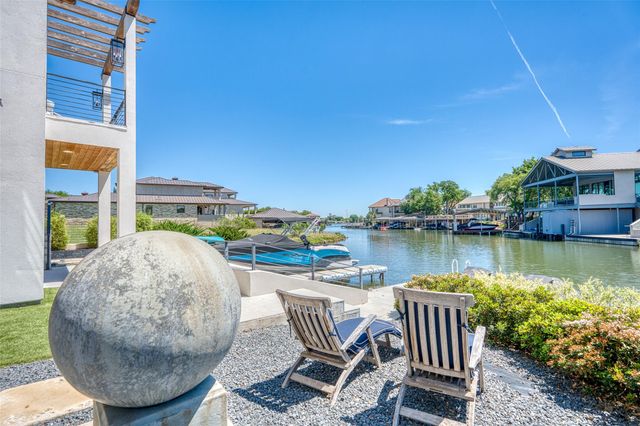 2807 Fault Line DR, Horseshoe Bay, TX 78657