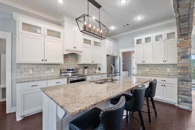 9 Castlepines Drive, Greenbrier, AR 72058