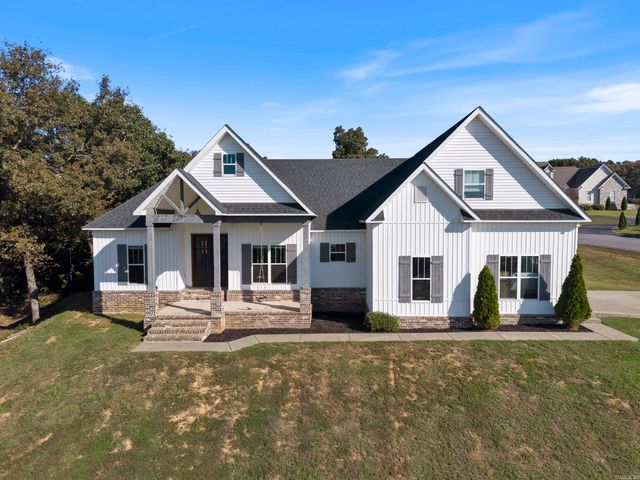 9 Castlepines Drive, Greenbrier, AR 72058