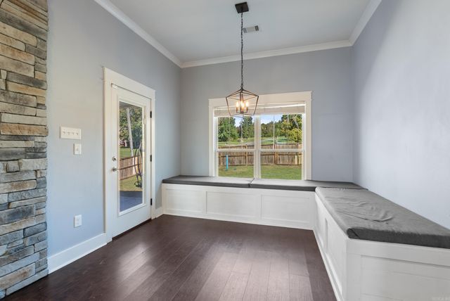 9 Castlepines Drive, Greenbrier, AR 72058