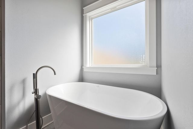 9 Castlepines Drive, Greenbrier, AR 72058