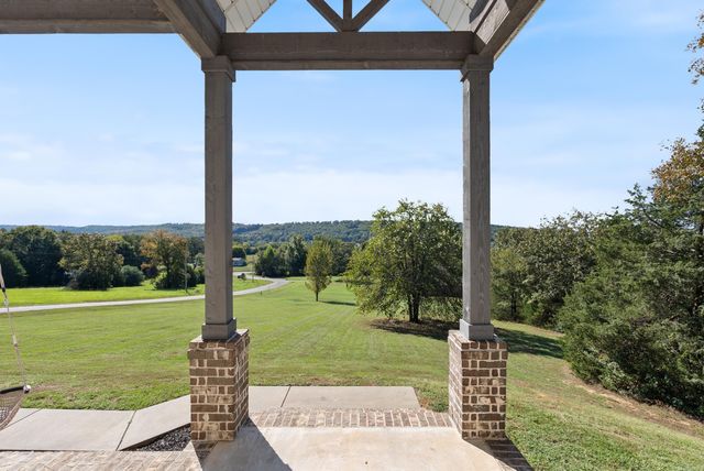 9 Castlepines Drive, Greenbrier, AR 72058