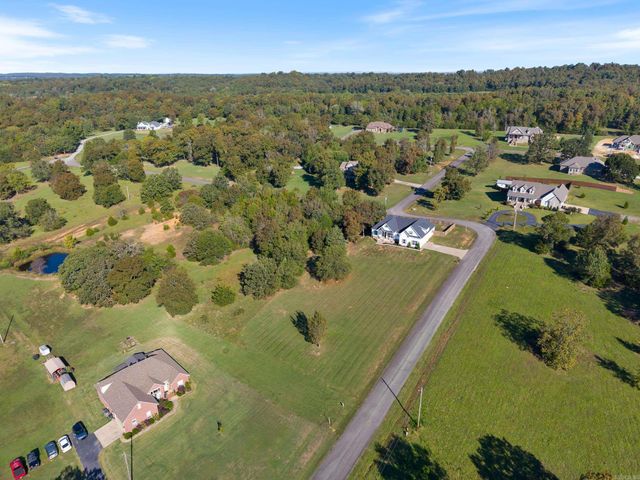 9 Castlepines Drive, Greenbrier, AR 72058