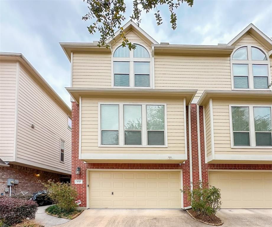 1727 Stacy Crest, Houston, TX 77008