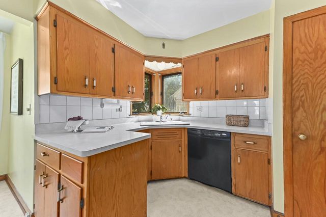 133 N 85th STREET, Wauwatosa, WI 53226