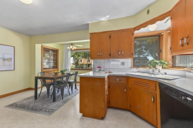 133 N 85th STREET, Wauwatosa, WI 53226