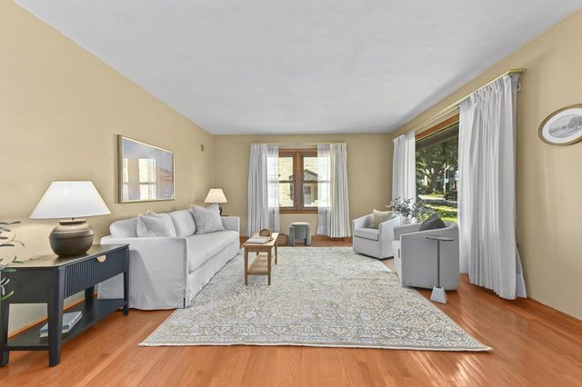 133 N 85th STREET, Wauwatosa, WI 53226