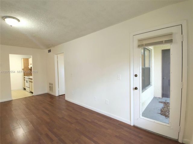 4241 W Mcnab Road 27, Pompano Beach, FL 33069