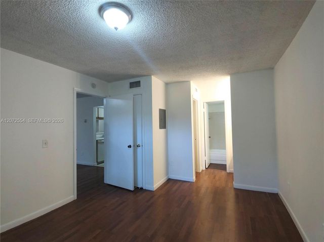 4241 W Mcnab Road 27, Pompano Beach, FL 33069