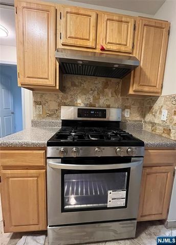 65 Fairview Street 2K, Palisades Park, NJ 07650