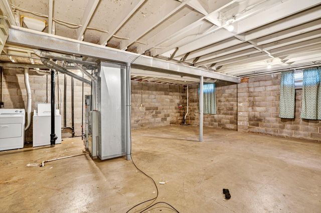 3466 WESTPOINT Drive, Columbus, OH 43232