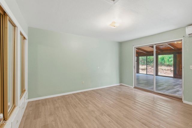 782 Covered Bridge Road, Rogue River, OR 97537