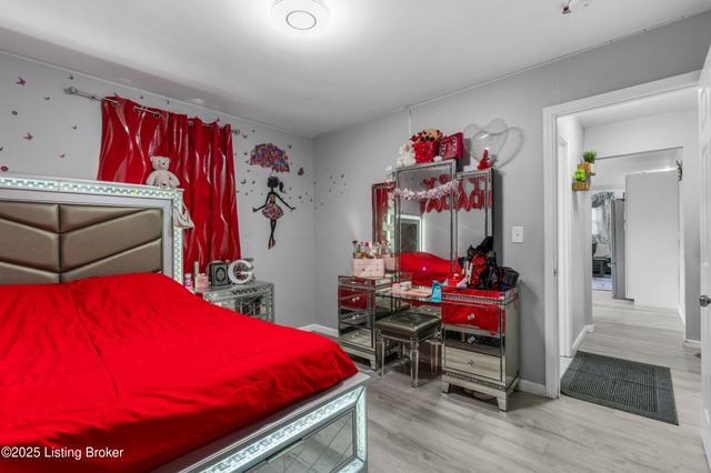 6206 Tabor Dr, Louisville, KY 40218