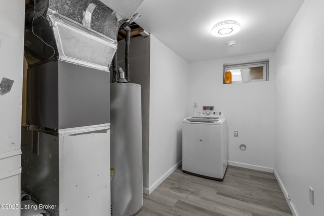 6206 Tabor Dr, Louisville, KY 40218