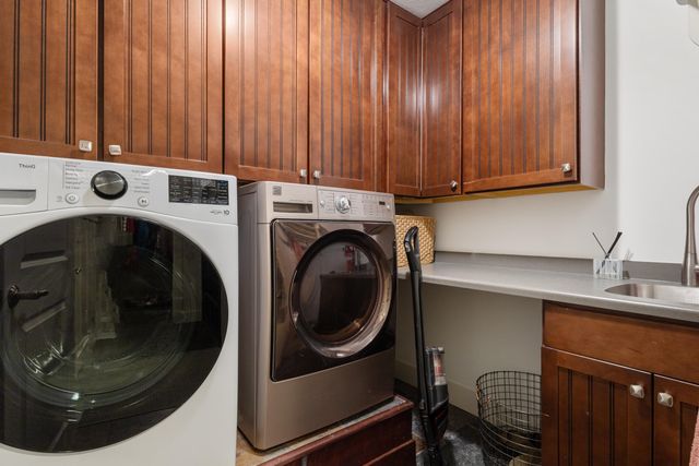 7182 Breton Woods Court, Texas Twp, MI 49009